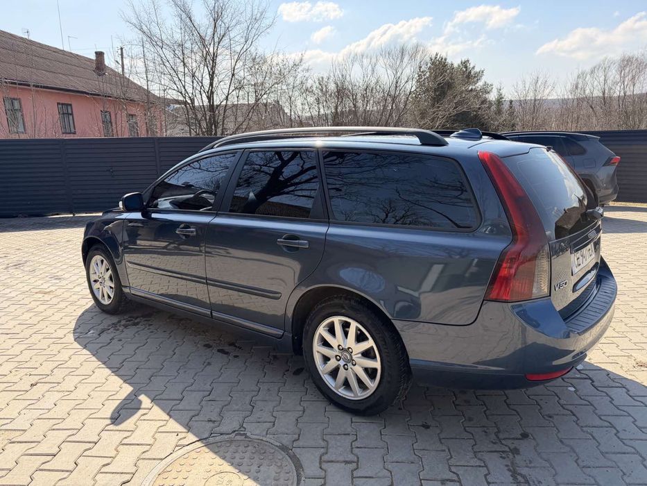 Продаю машину вольво