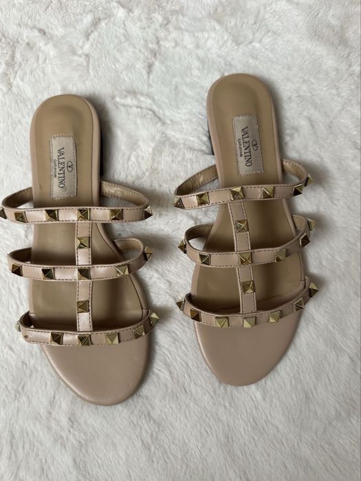 Босоніжки Valentino