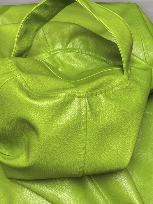 Puf Verde Limão da Conforama 80 cm x 80 cm x 35 cm
