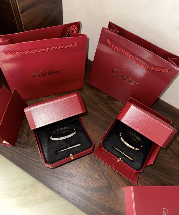 Браслет картье love 17