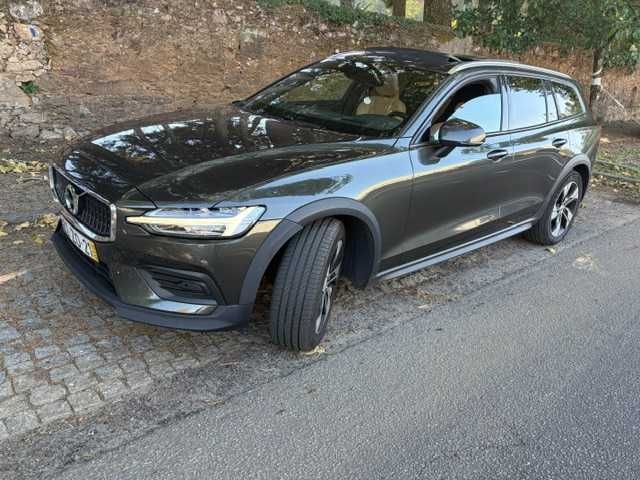 Volvo V60 Cross Country