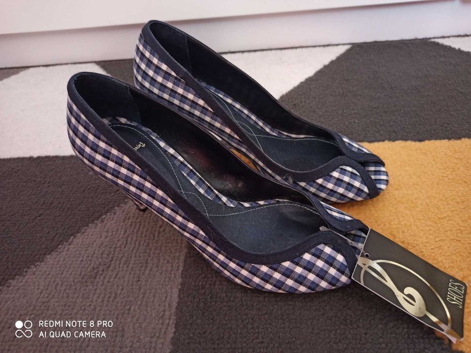 Buty na obcasie na lato sandały stradivarius 38