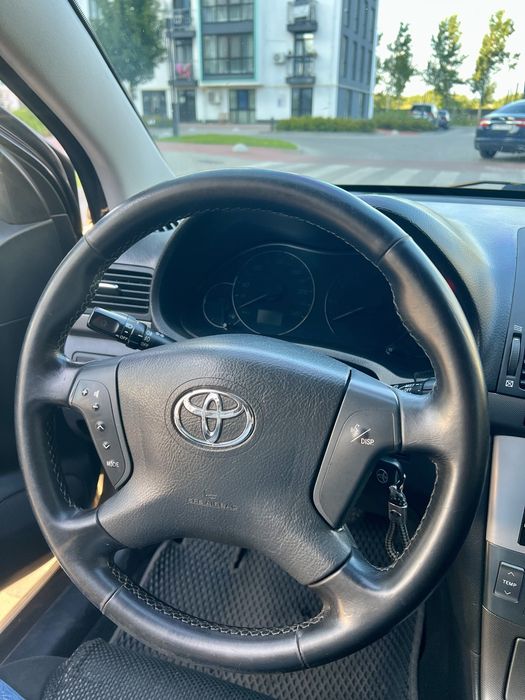 Toyota Avensis, 1.8 газ/бенз, автомат