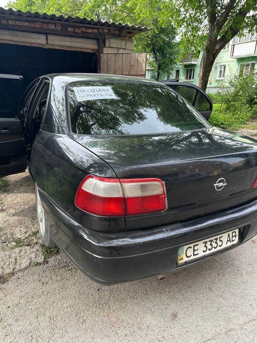 автомобіль opel omega