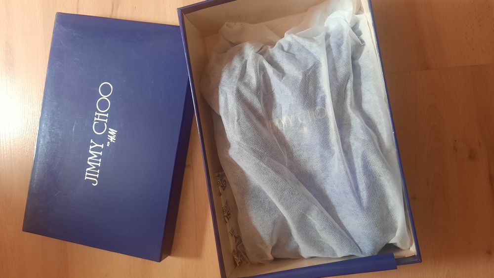 Damskie buty sandały. Sandaler Jimmy Choo H&M