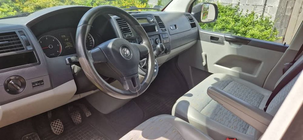 Wynajem busa 9-osobowy