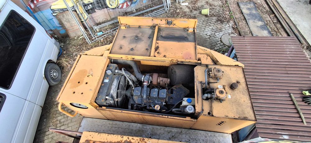 Sprzedam Koparkę CASE model 688