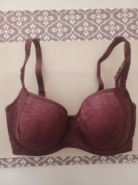 Biustonosz Triumph bordo