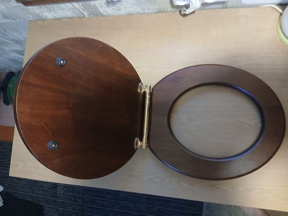 Сиденье деревянное