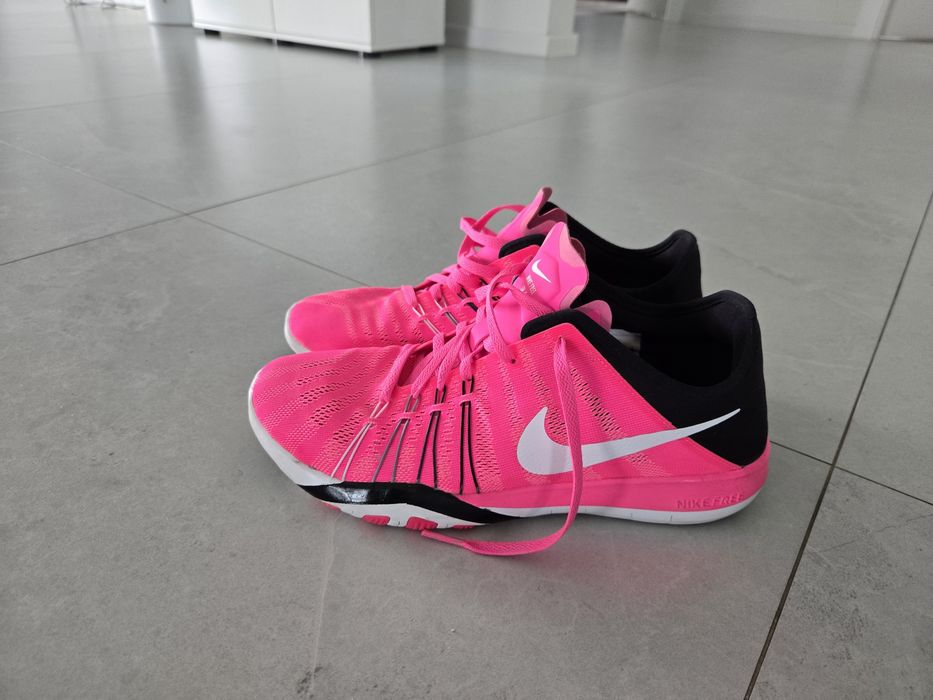 Okazja rewelacyjne buty Nike free obłędny kolor fuksja eur 39 25cm