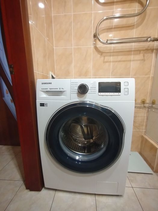 Продам 1- ком.кв-ру с кап.ремонтом,на Песках