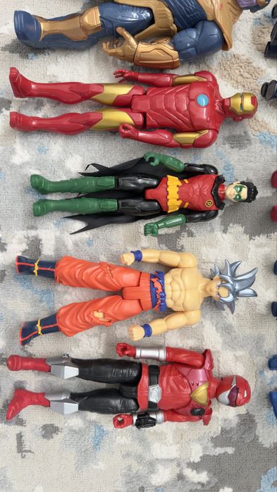 Figuras super herois (14 figuras)