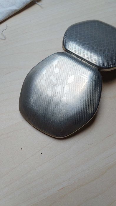 Stara puderniczka PRL
