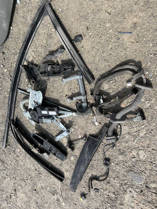 Рено меган 3 запчастини з вод дверки