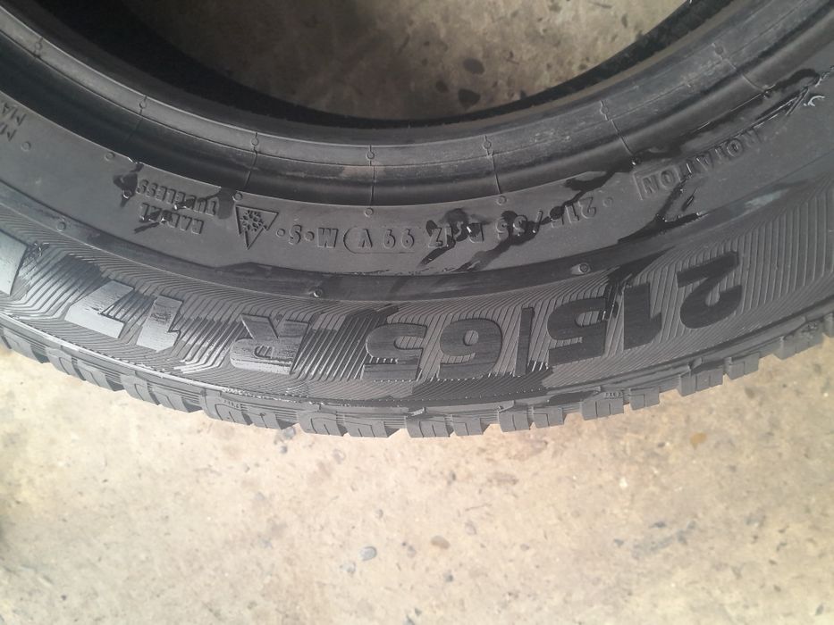 Шини Semperit 215/65 R17,2шт,зима 2020р