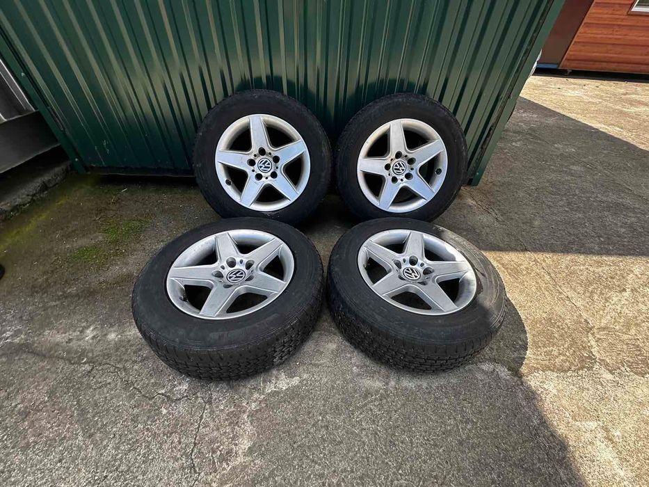 Шини з Дисками Volkswagen R16 5x120 7Jx16H2 ET18