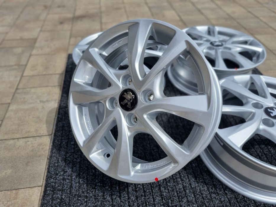 Peugeot 107 15" felgi alumniowe 4x100 alufelgi czarny połysk
