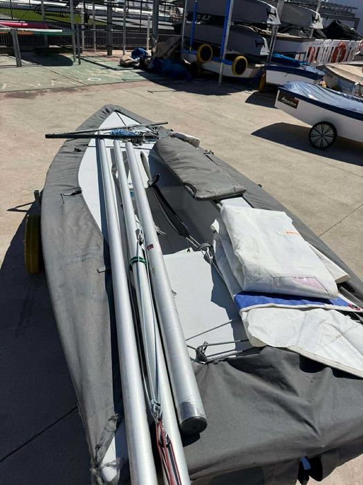 Lódka klasy laser (ilca)