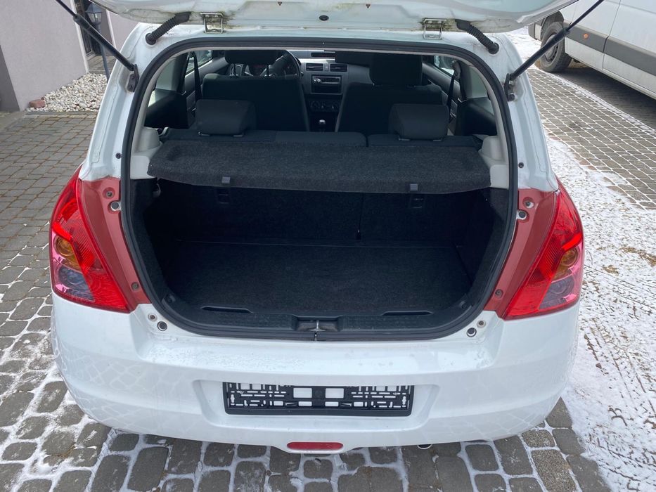 Suzuki Swift 1.3 benzyna biały