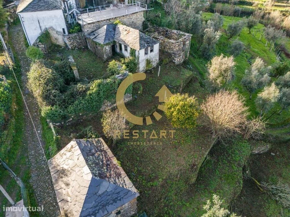 Quinta com casa em Canelas Arouca junto ao Passadiço do Paiva, para re