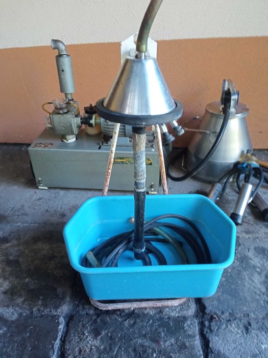Dojarka konwiowa Agromet AlfaLaval H 305