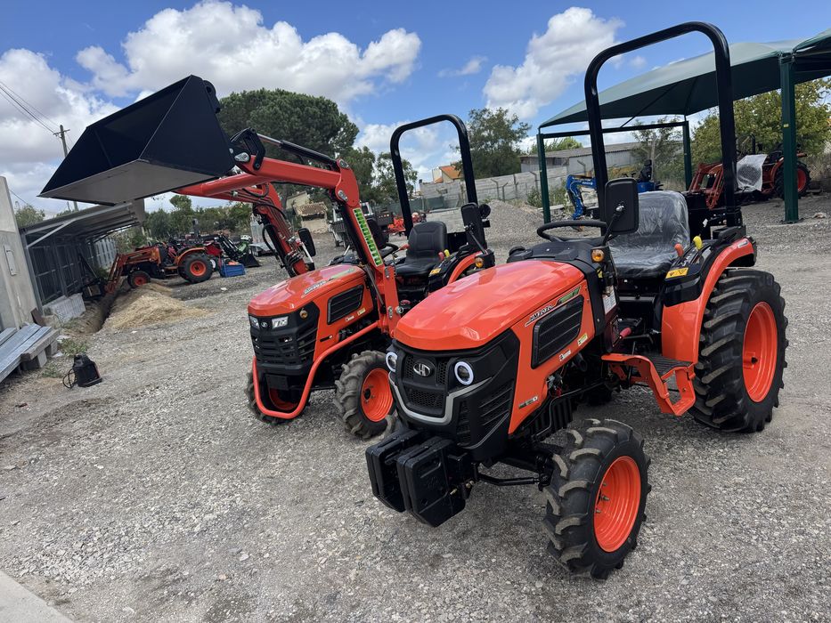 Trator Hinomoto NOVO com carregador E DECOMENTOS