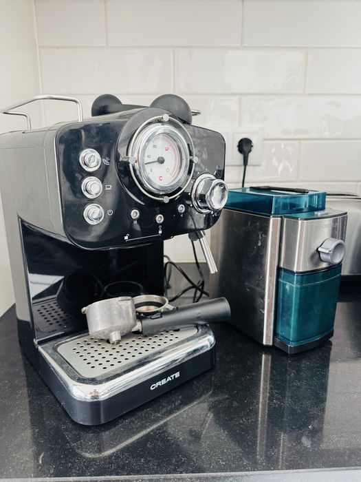 Máquina de café expresso Create + Moinho Cecotec — usados