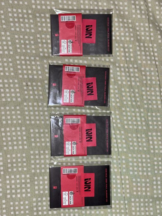 Нові запаковані альбоми gidle POCA Album