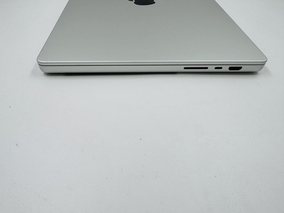 apple MacBook Pro 16 2021 M1 Pro 32GB RAM 1TB SSD Silver IL7610