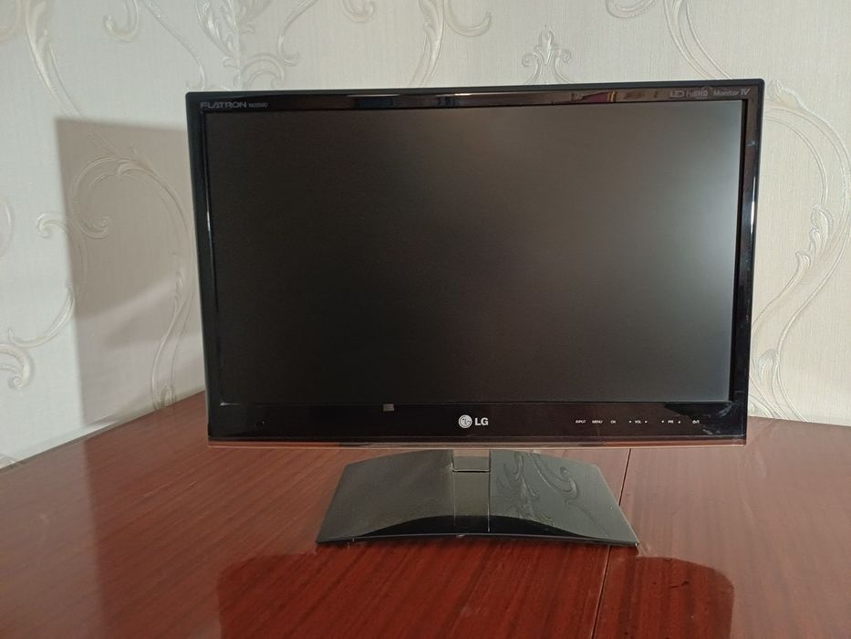 Продам монитор LG22