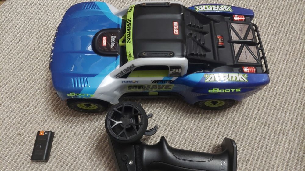 Arrma Mojave grom 1:18.