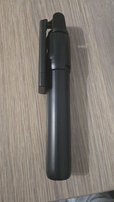 Селфі палка з пультом. Штатив. Тринога