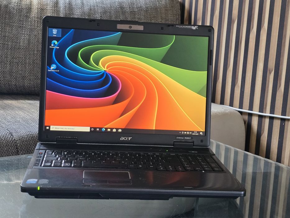 Duży Laptop Acer 17,3 Dysk SSD 4GB RAM Windows 10 Office