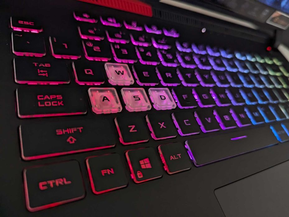 LAPTOP GAMINGOWY Asus ROG Strix RTX 3060 Ryzen 7 4800H 144 hz