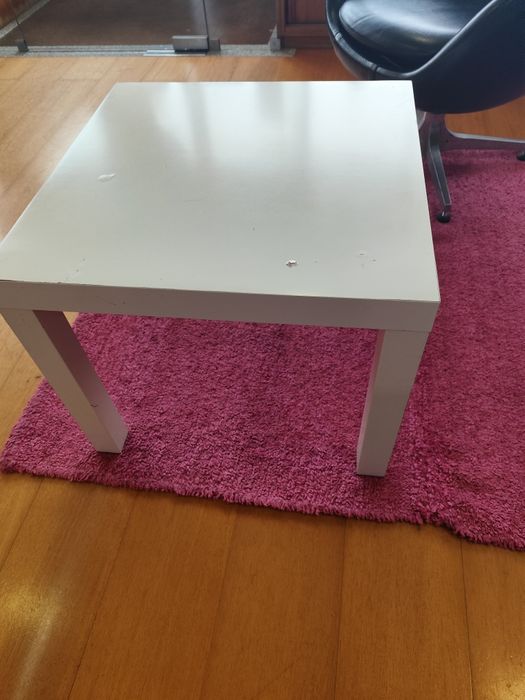 Vendo      1 mesa