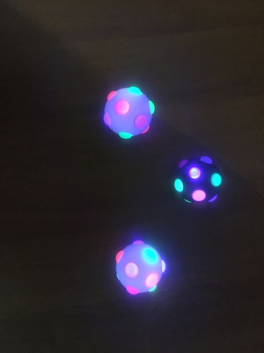Мяч світлодіодний з вібро для псів або діток від 3-10 років