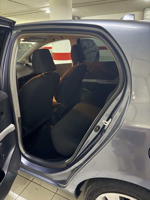 Vendo toyota yaris 1.0 gasolina/gpl