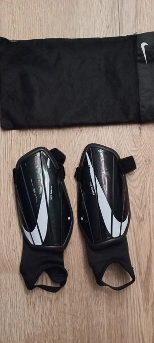 Ochraniacze Nike S dla dzieci