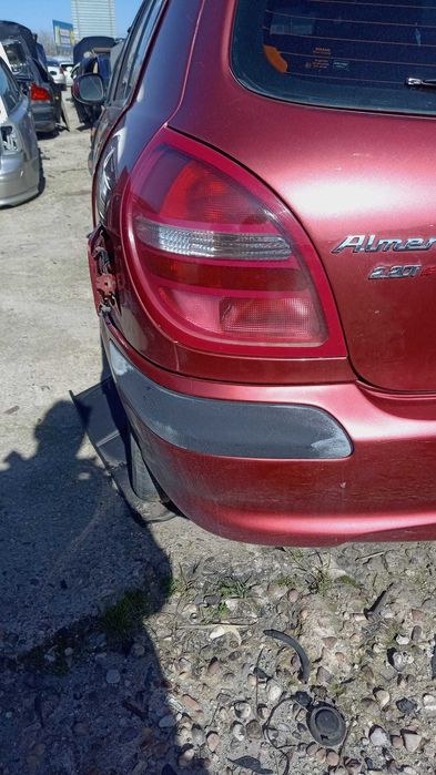 Farolins para Nissan Almera