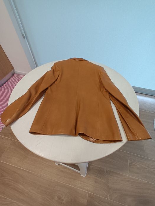 Casaco de senhora  em pele Vendo ou troco