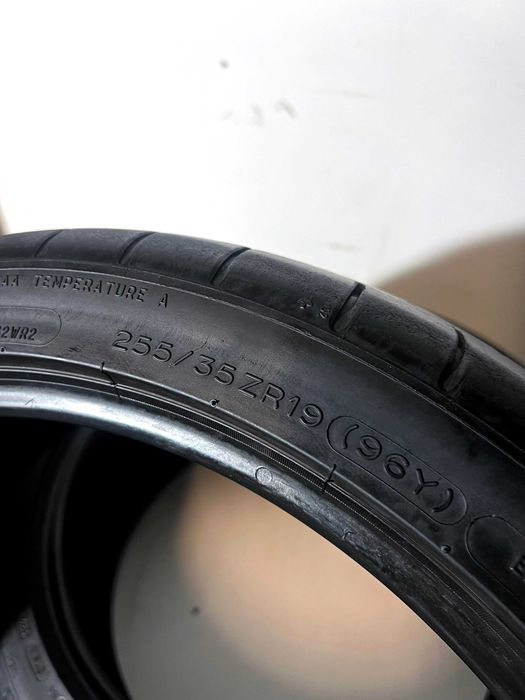 Pneus Michelin Pilot Super Sport - 255/35/19 - Como NOVOS