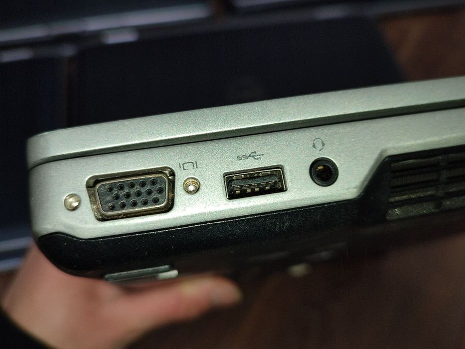 Нутбуки Dell Latitude E6530