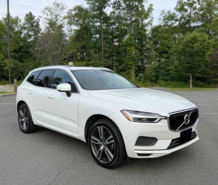 2018 Volvo XC60 T5 Momentum