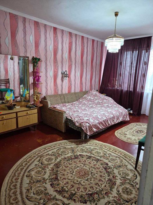 Продам 3 кімн. квартиру в р-ні 3 лікарні. 4/5 пан. будинку. 37000