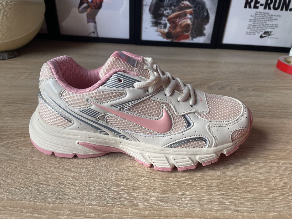 Жіночі кросівки Nike Vomero Custom Pink 36-41