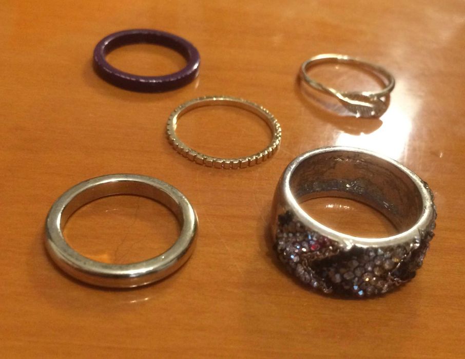 Anéis de bijuteria  - Mulher.