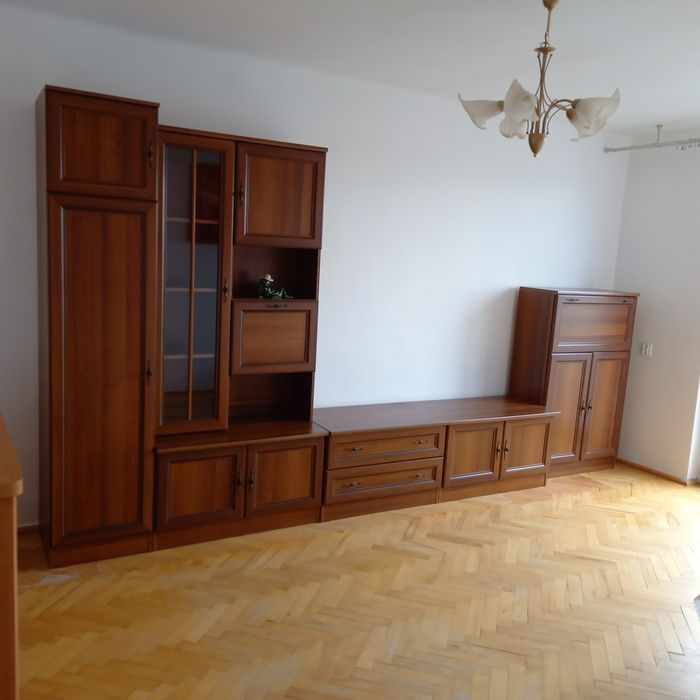 Wynajmę mieszkanie 2-pokojowe 41m  z balkonem.