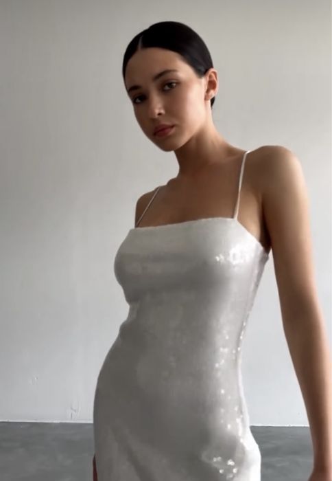 Плаття святкове, коктейльне паєтка біле