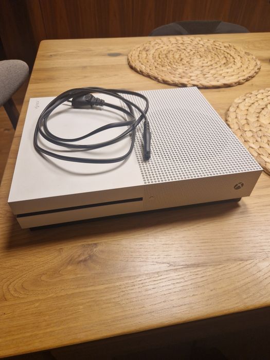 Sprzedam Xbox one s