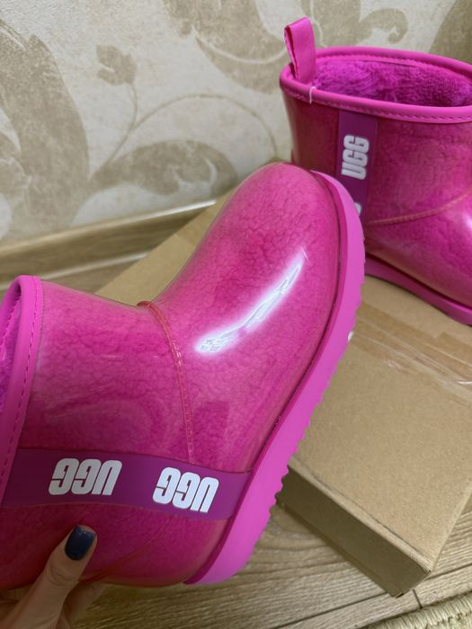 UGG kids classic mini clear оригинал илеальное состояние 24.5см
